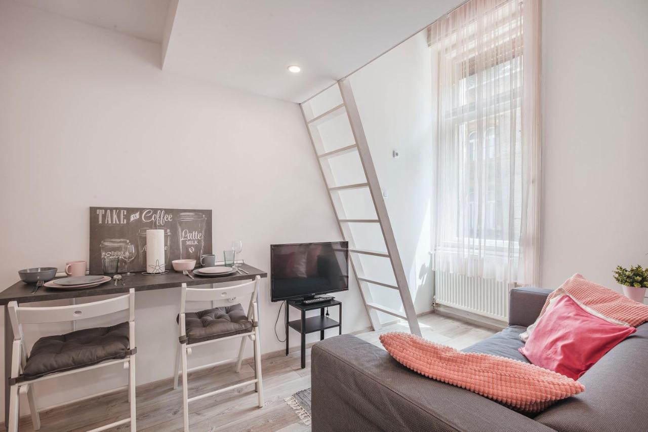 D'Crown Residences Будапеща Екстериор снимка